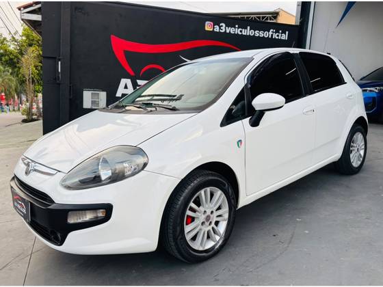 FIAT PUNTO 1.4 ATTRACTIVE ITALIA 8V FLEX 4P MANUAL FIAT PUNTO 1.4 ATTRACTIVE ITALIA 8V FLEX 4P MANUAL